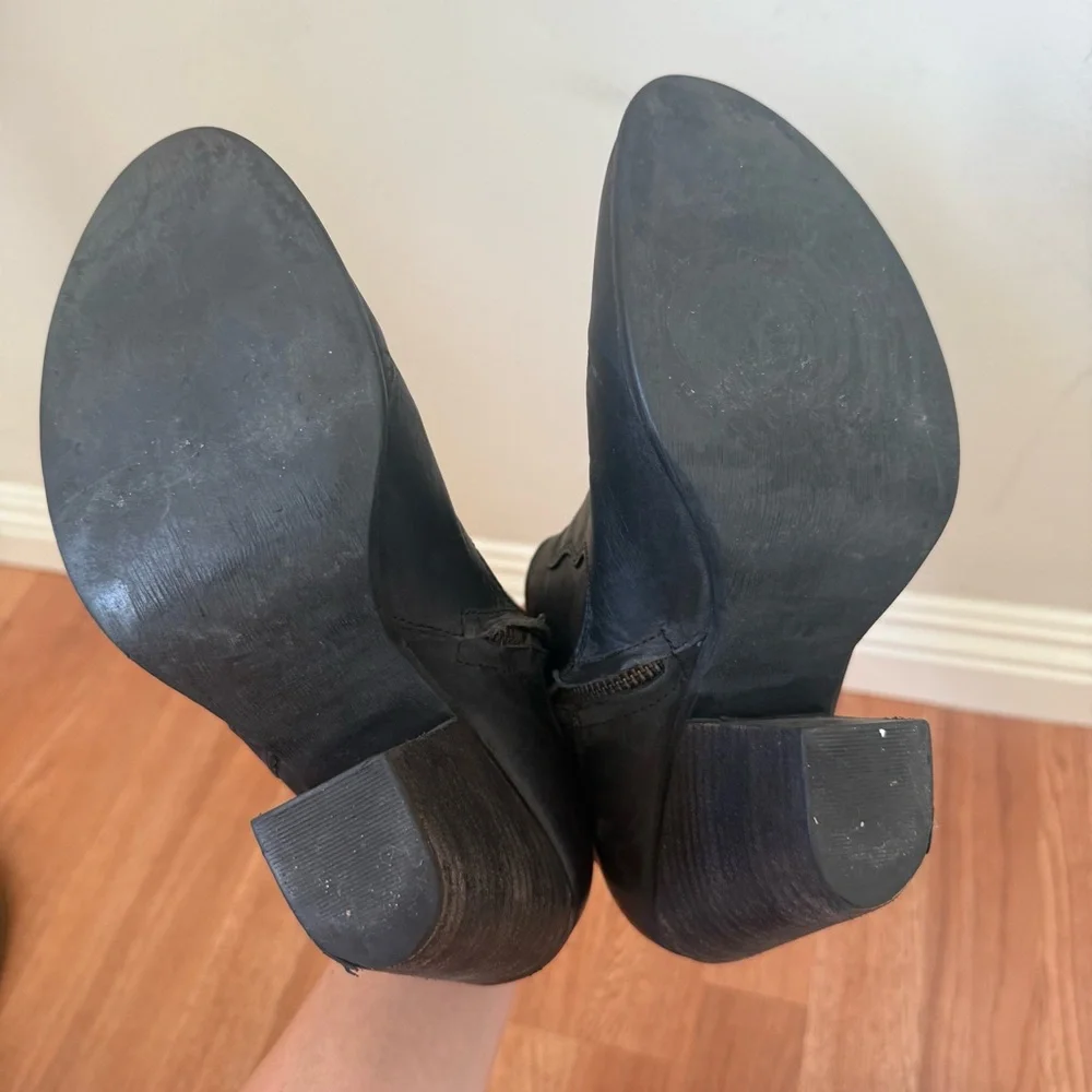 Steve Madden Black Leather Western Ankle Boots Size 8.5